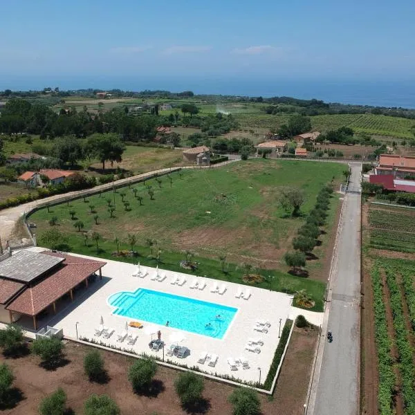 Borgo San Cosmo Tropea, hotel en Brattirò