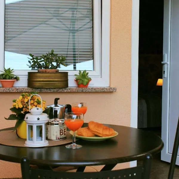 Apartman Ruza 3, hotel v destinaci Poljane
