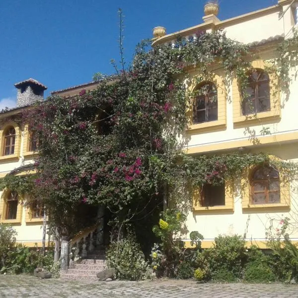 Hostal Curiñan, hotel v destinaci Otavalo