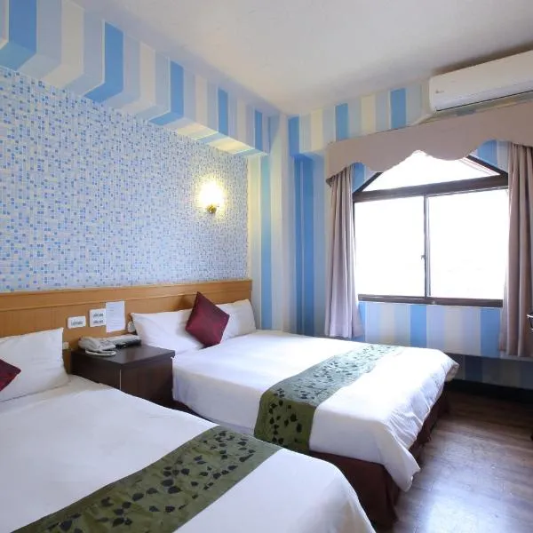 Chiayi Crown Hotel, hotel en Chiayi