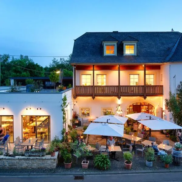 Johannishof Wein-Café & Gästehaus, hotel in Mesenich