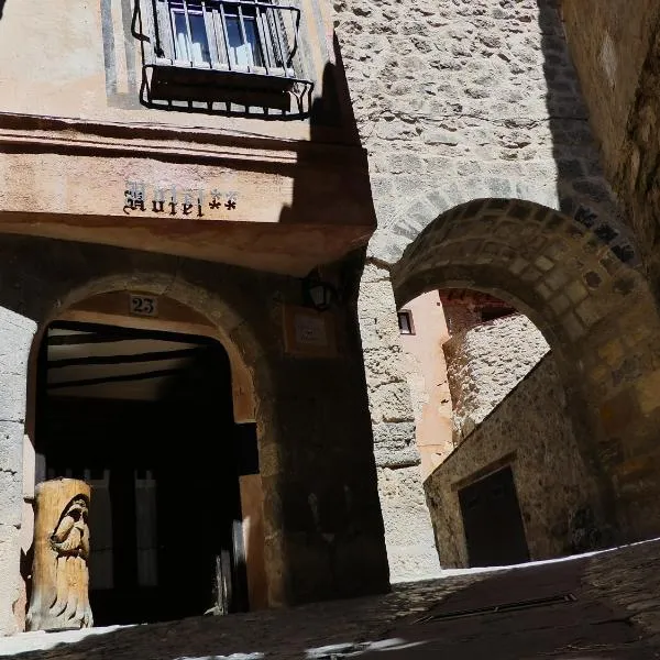 Hotel Posada del Adarve, hotel v destinaci Albarracín