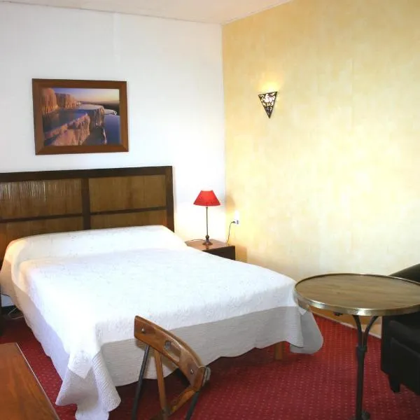 Le Ponant, hotel v destinaci Pradelles