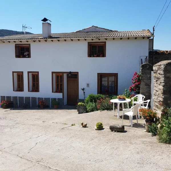 Casa "La Huerta" DE RODA DE ISABENA, hotel in Castigaleu