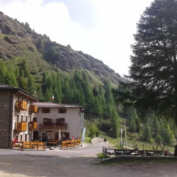 Albergo Passo Mortirolo, hotell sihtkohas Sondalo