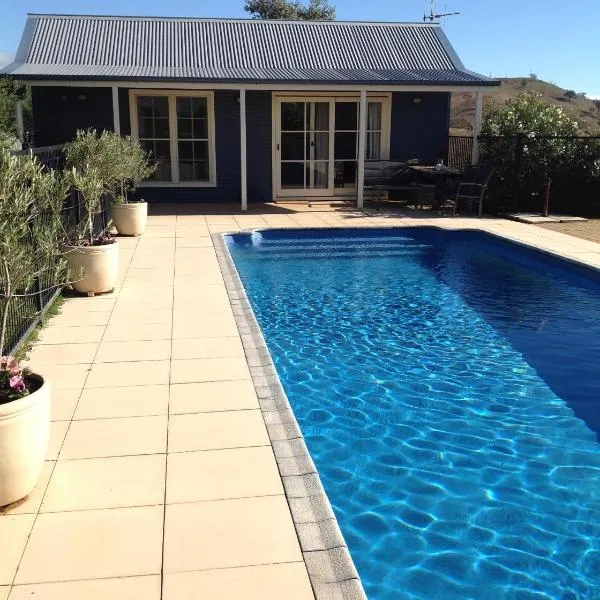 Amazing Views Pet Friendly Bed and Breakfast, hotel en Yass