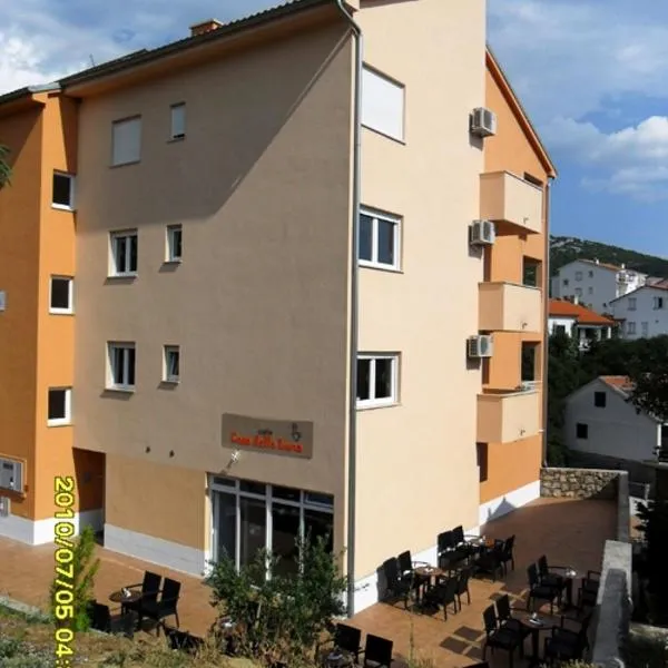 Hostel **Casa del Sole**: Klenovica şehrinde bir otel