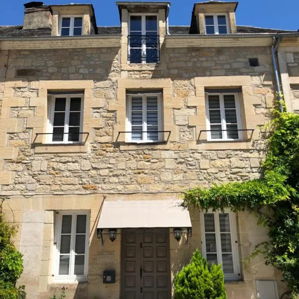 Les Maisons du Périgord, hotel in Terrasson-Lavilledieu