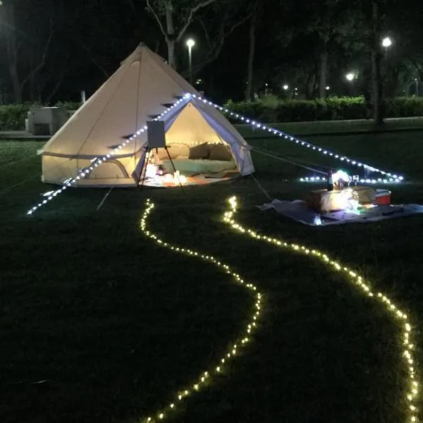 Glamping Kaki - Medium Bell Tent, hotel in Singapore