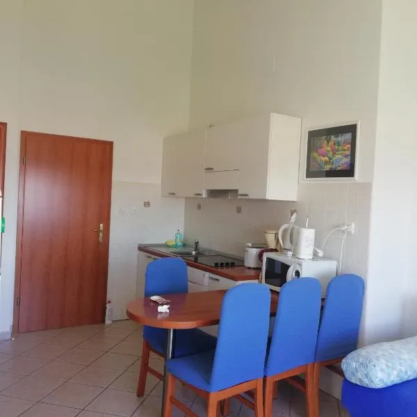 Apartmani Marija – hotel w Primošten