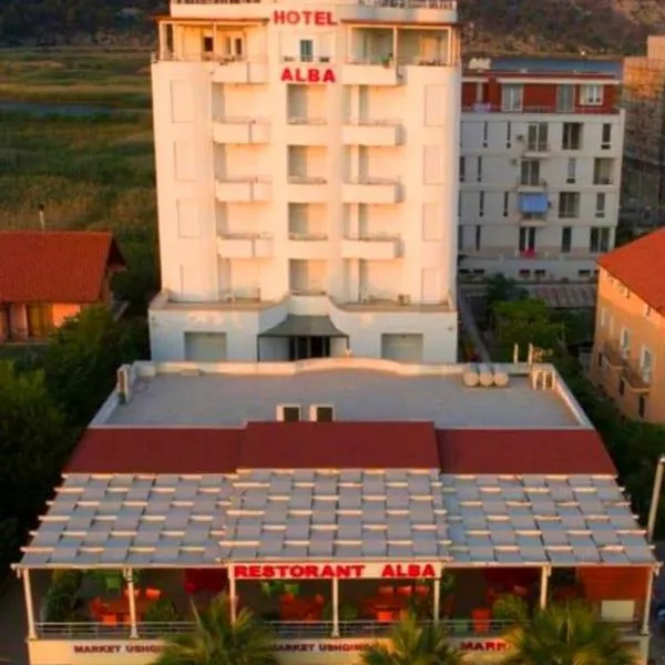 Hotel Alba，繩金塔的飯店