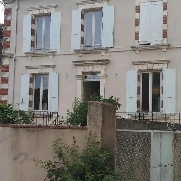 Maison Sarras, hotel in Vernosc-lès-Annonay