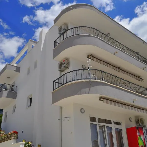 Apartment Ljubica Ljuban, hotel in Makarska