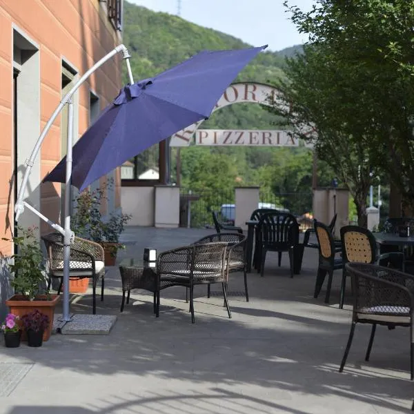 Albergo Minetto – hotel w mieście Martina Olba