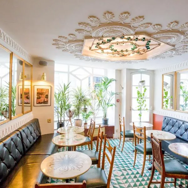 Hôtel du Temps Paris, hotel di Paris