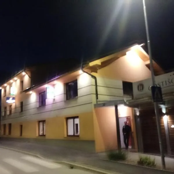 Guesthouse Živko, hotel di Dobrovce