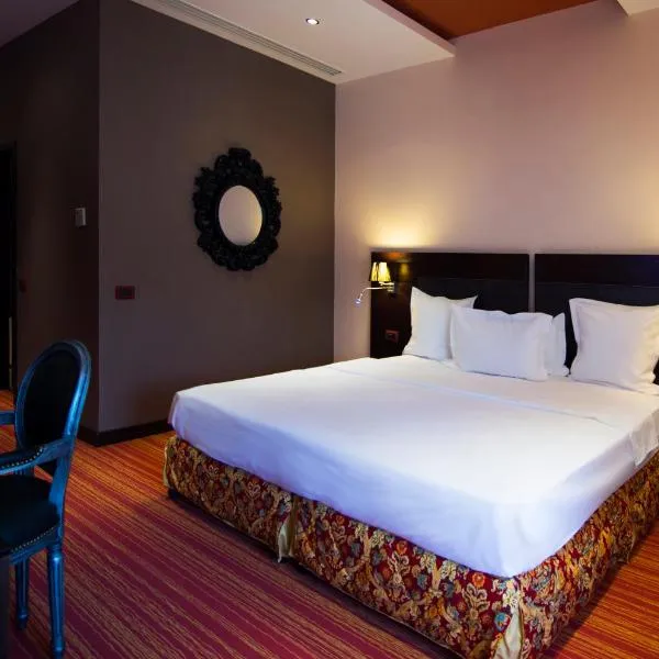 기우므리에 위치한 호텔 Nane Hotel