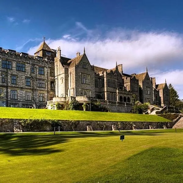 Bovey Castle, hotel v destinaci Moretonhampstead