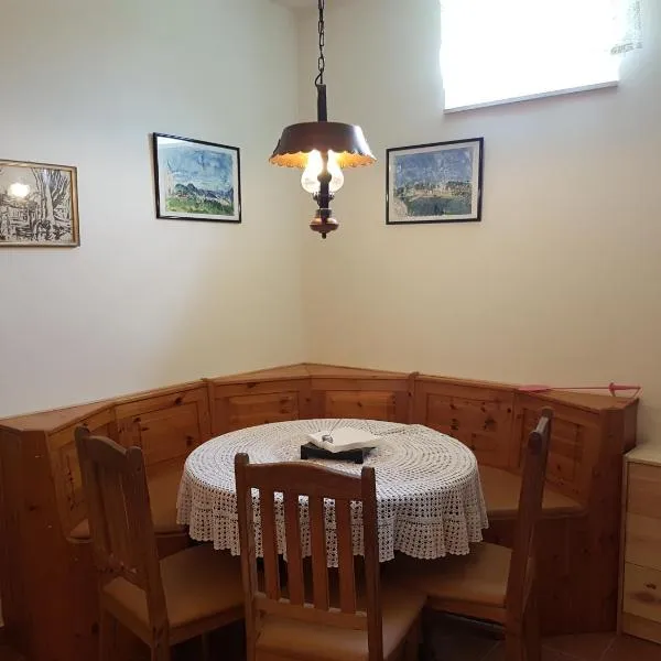 ARTEMIS FARM Apartment4, viešbutis mieste Ilz