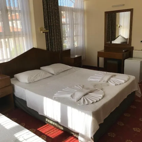 Antik Ridvan Hotel, hotel v destinaci Cesme