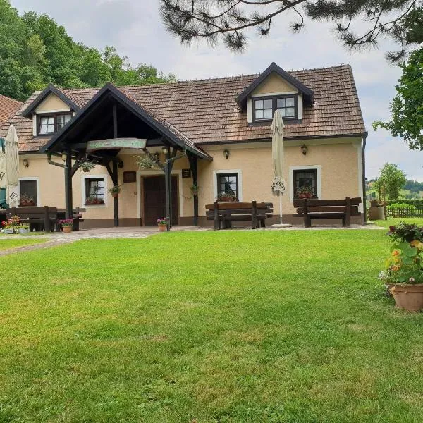 Seoski turizam Sumak, hotel in Kumrovec