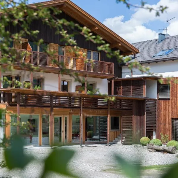 Garni Bachlerhof, hotel in Brunico