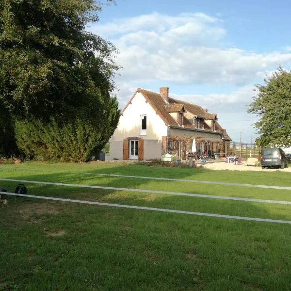 Anim'O Perch' & Gîtes (AOPEG), hotel in Mézières-au-Perche