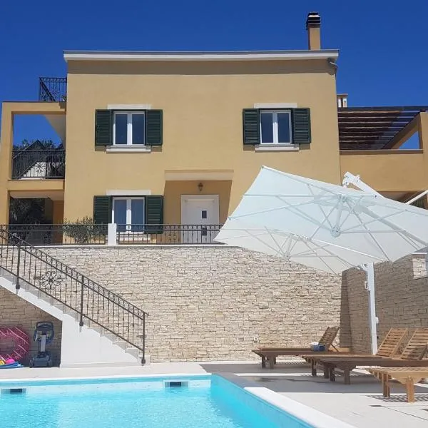 Apartment Azaleja, hôtel à Sali