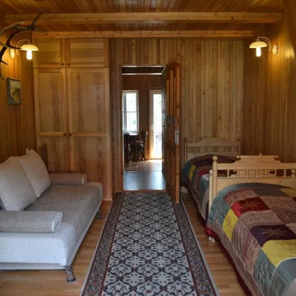 Kotedžas prie pušelių, hotel v destinaci Nida