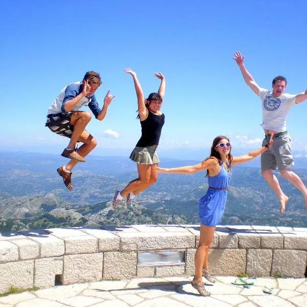 Montenegro Backpackers Home Kotor, hotel v destinaci Kotor