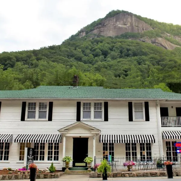 Broad River Inn: Lake Lure şehrinde bir otel