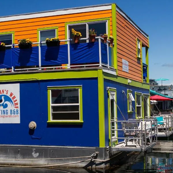 A Float Home B&B in Fisherman’s Wharf, hotel in Victoria