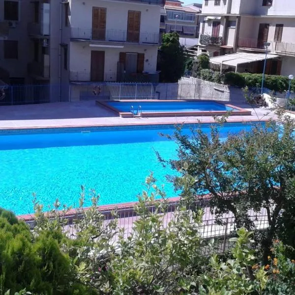 Residence Baia Blu Falcone, ξενοδοχείο σε Falcone