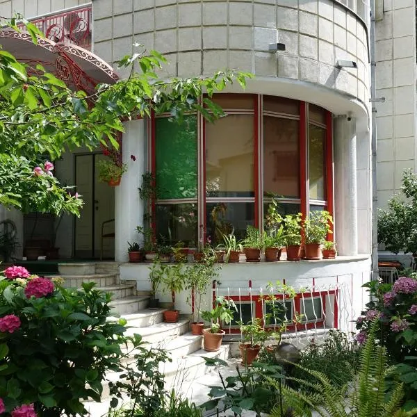 Vila A&B, hótel í Búkarest