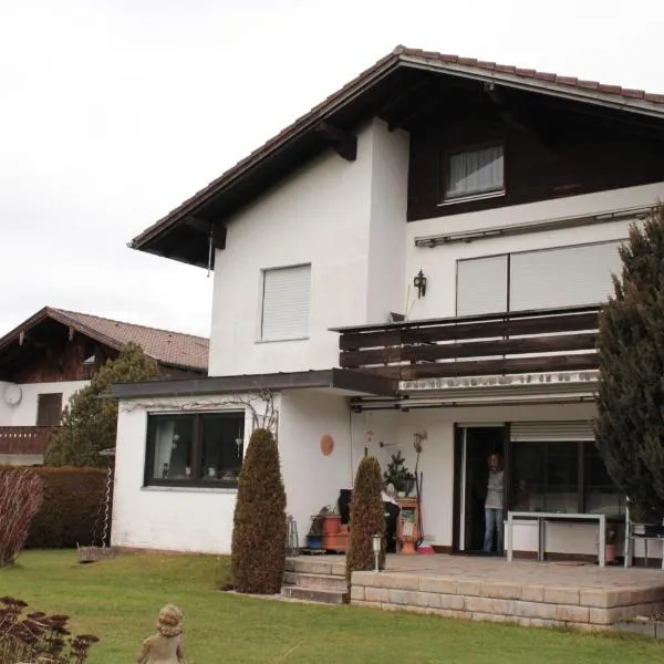 Haus Christine, хотел в Халблех