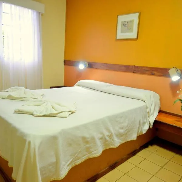 Hostería Casa Blanca Iguazú, hotel in Puerto Iguazú