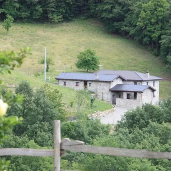 Agriturismo Le Querciole, hotel u gradu 'Borgo Val di Taro'