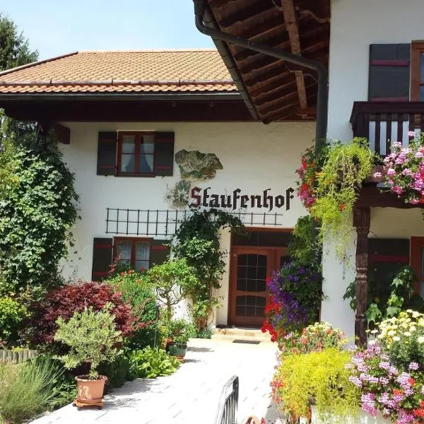 Pension Staufenhof, hotel in Inzell