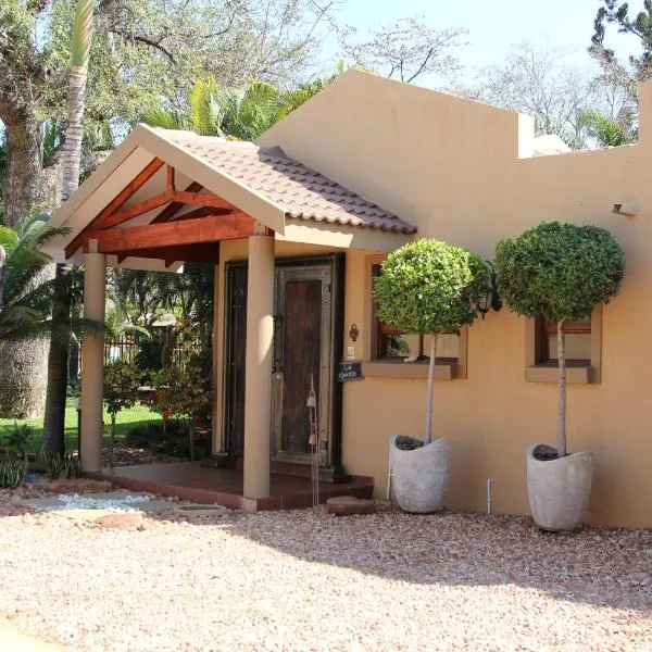 Micasa Sucasa Guesthouse, hótel í Lephalale