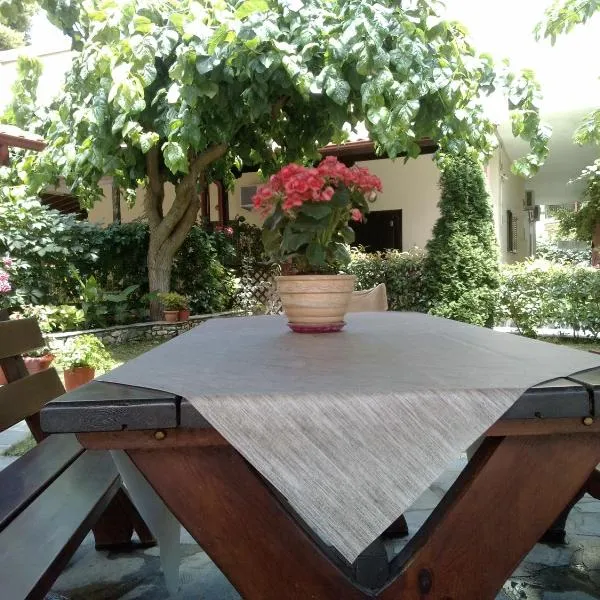 Anastasia Chalatsogianni Rooms, hotel in Paralia Panteleimonos