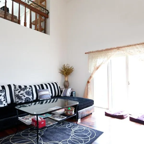 Alice Springs Homestay, hotel v destinaci Tianfu