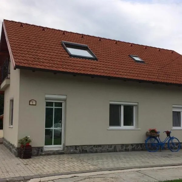 Báró Berg Apartman, hotel en Agyagosszergény