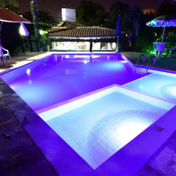 Hotel Pousada Ipitanga IV, hotell i Lauro de Freitas