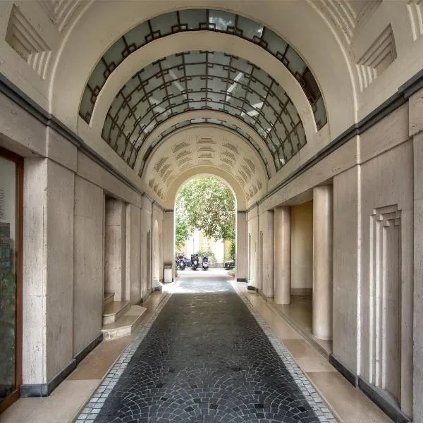50 SUITE Guesthouse, hotel in Naples