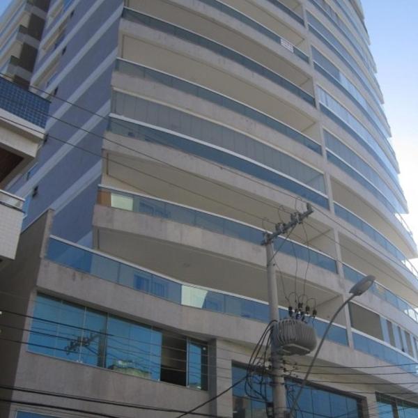 Apartamento a 200 m da Praia do Morro