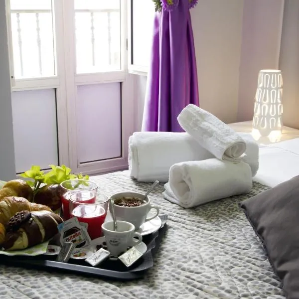 B&B Napoli Binario 1、ナポリのホテル
