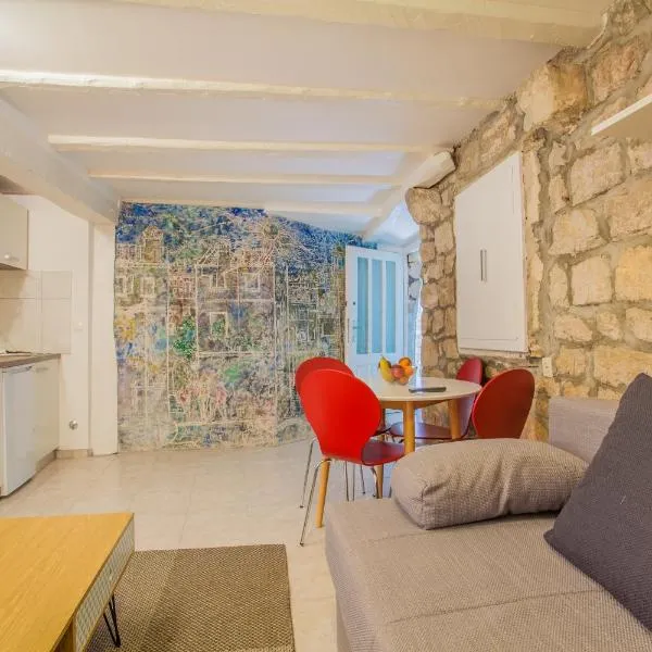 Honey Art Apartment, hotel en Cres