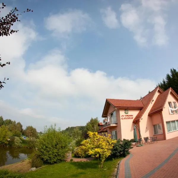 Resort Holiday Natural - Gościniec Zacisze, hotel v destinaci Chmielno