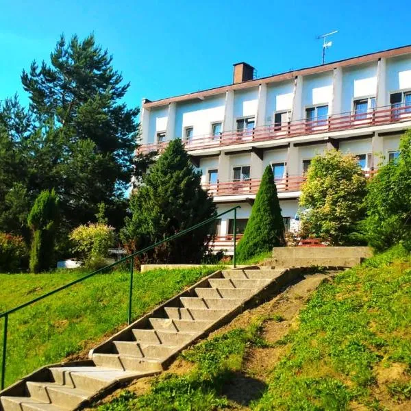 Osrodek Wypoczynkowy " BIESZCZADY", hotel di Myczkowce