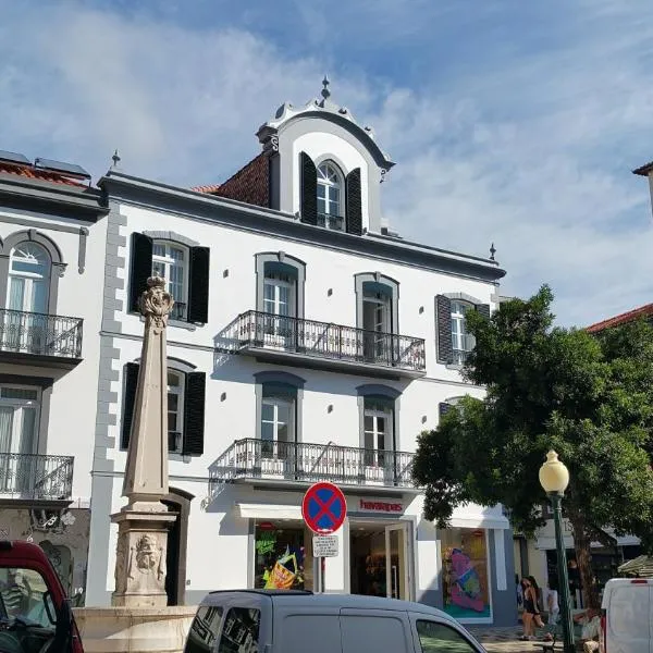 Edificio Charles 102, hotel Funchalban